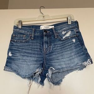 Abercrombie & Fitch mid rise slightly distressed jean short